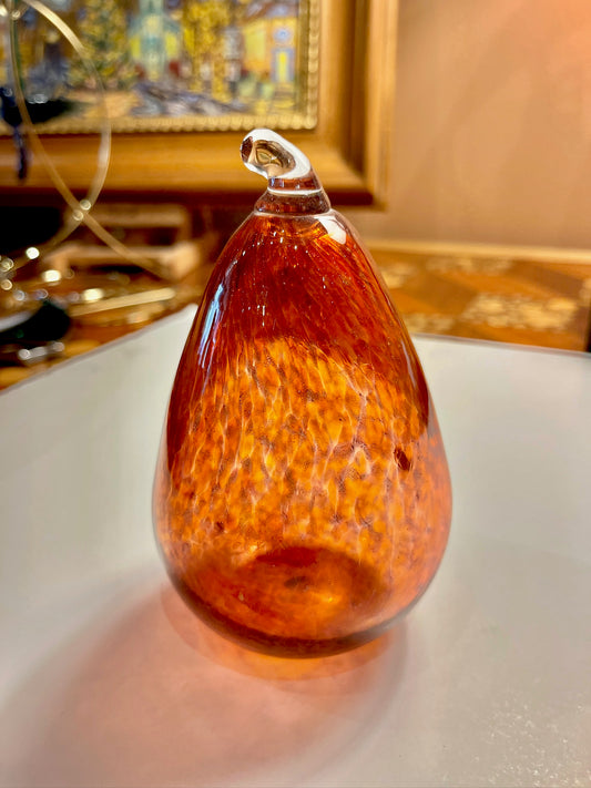 Pear by Lynn Dinning LDD