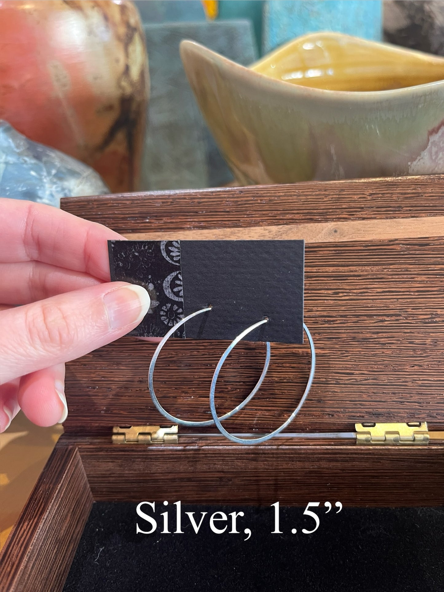 e015 Classic Hoops by Linda Trent