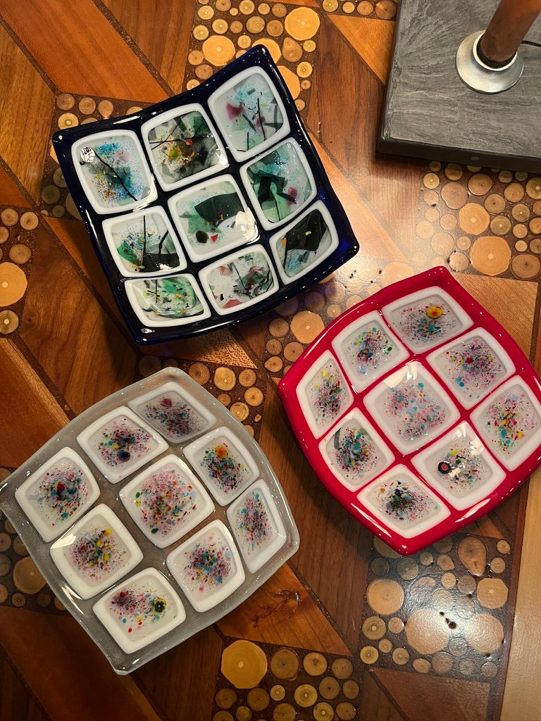 Fused Glass Plate by Lynn Dinning