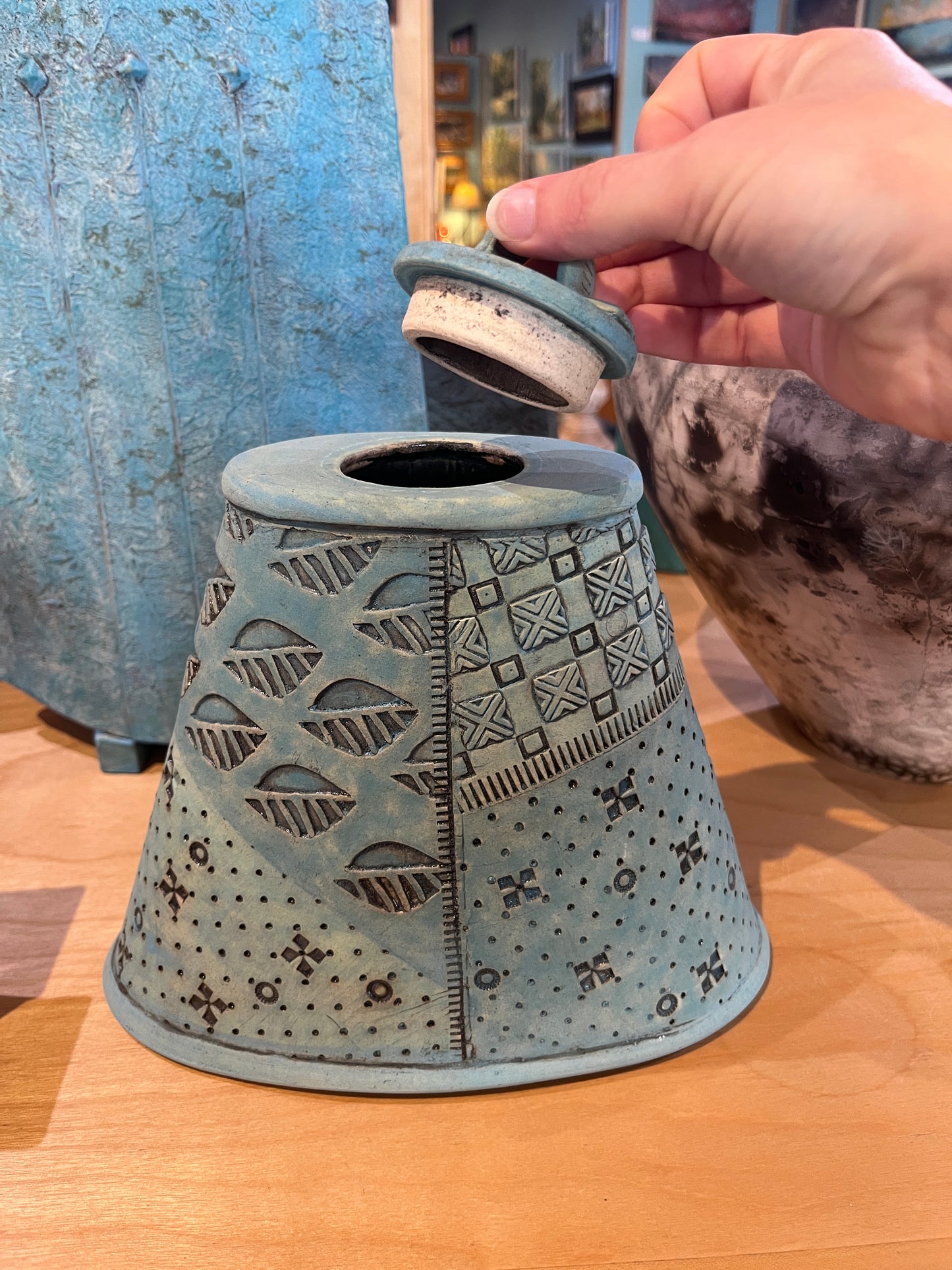 Sv-18 Stoneware Clay Vessel by Steve Vachon