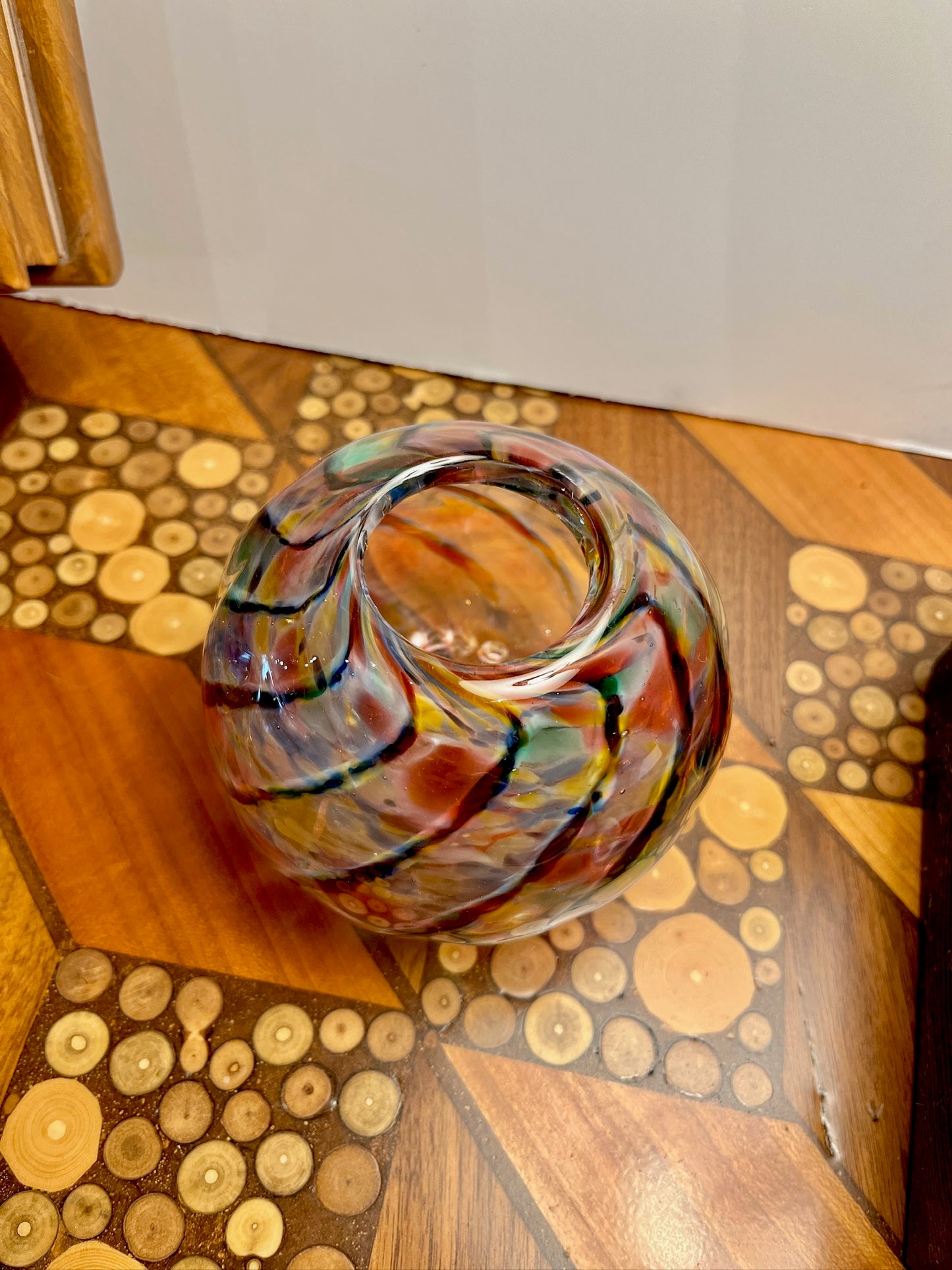 Swirl Vase by Lynn Dinning LDD