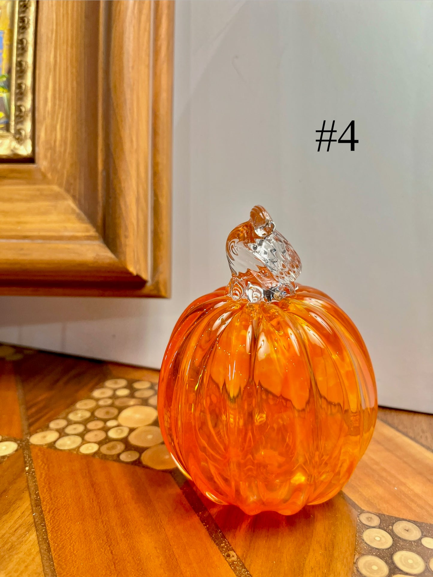 Medium Pumpkin by Lynn Dinning LDD