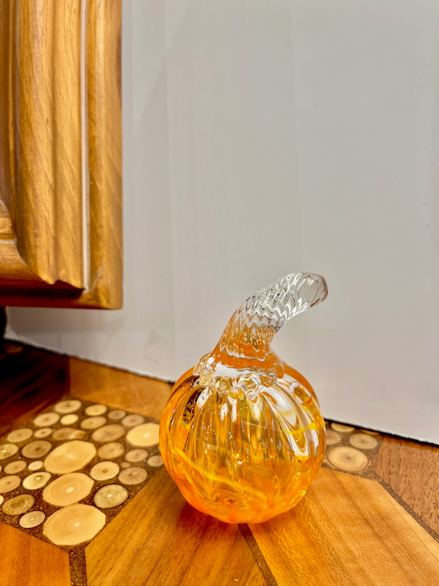Small Pumpkin by Lynn Dinning