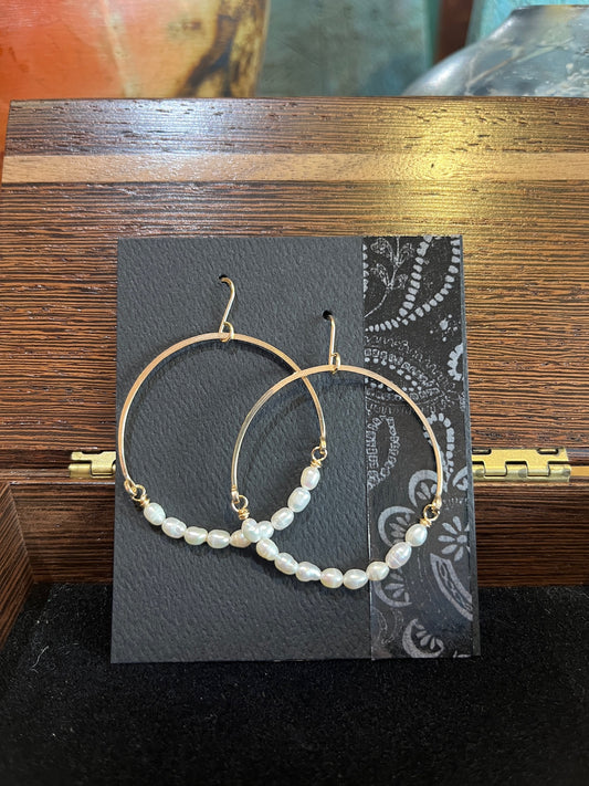 GS307 Pearl Loop Earrings by Linda Trent
