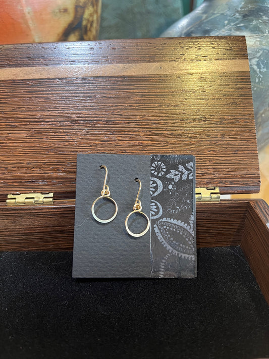 E031 Single Earrings by Linda Trent