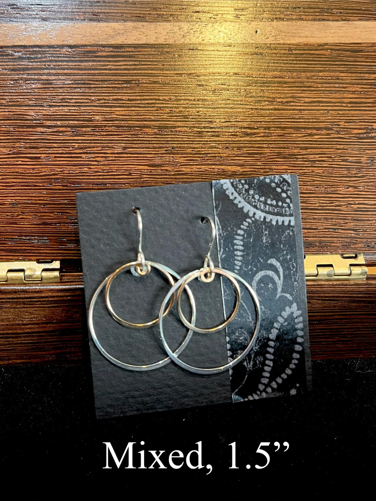 E033 Double Earrings by Linda Trent